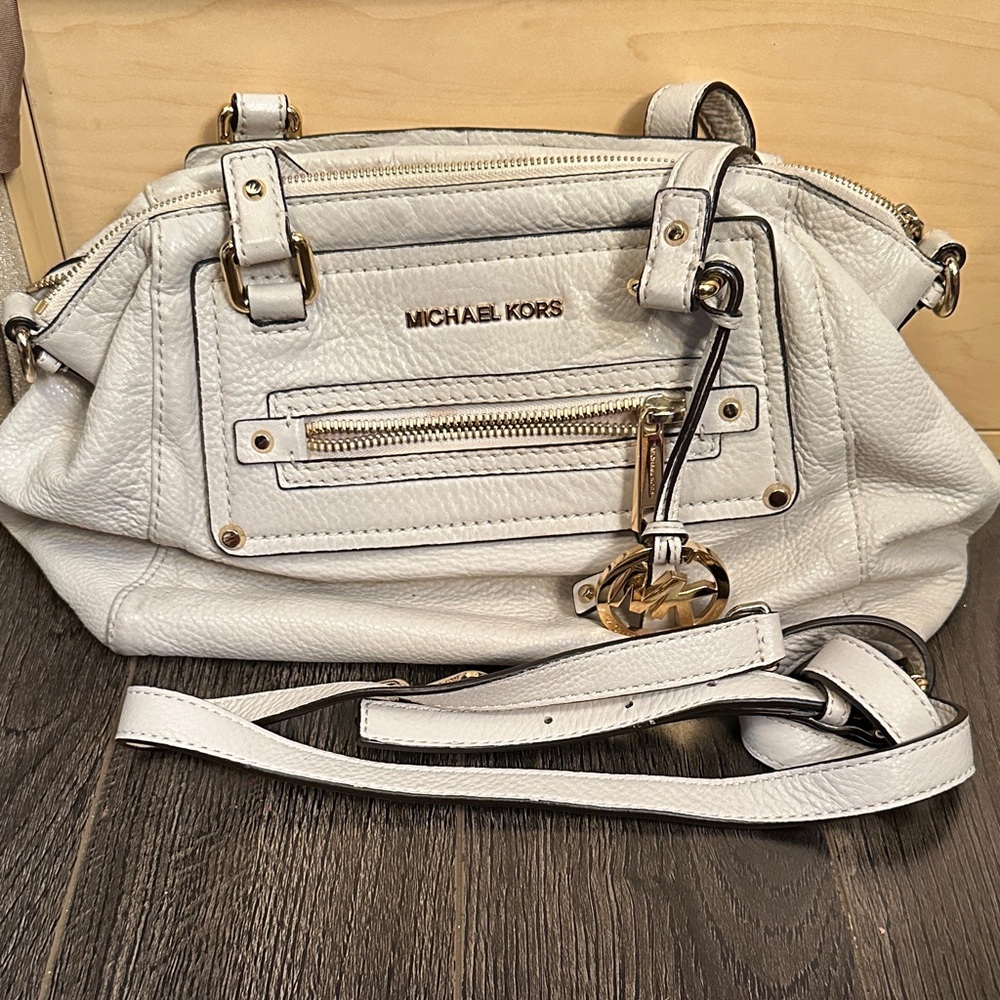Michael Kors Cream Leather Shoulder Bag